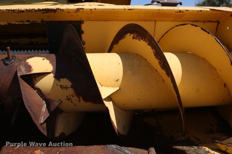 image for item DD5394 1981 New Holland 2100 forage harvester