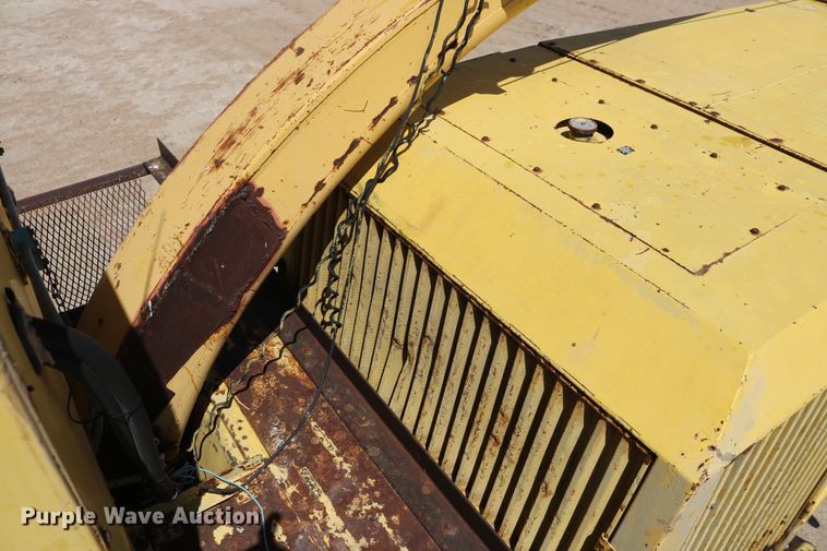 image for item DD5394 1981 New Holland 2100 forage harvester