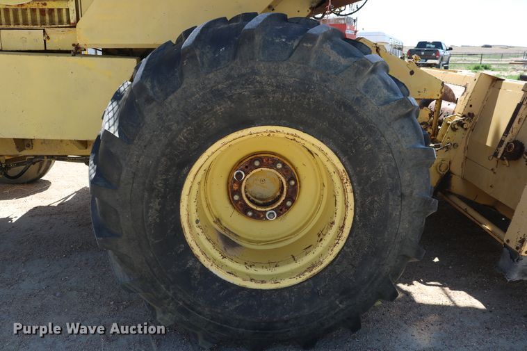 image for item DD5394 1981 New Holland 2100 forage harvester