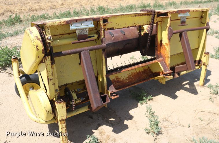 image for item DD5394 1981 New Holland 2100 forage harvester