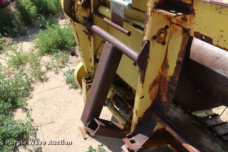 image for item DD5394 1981 New Holland 2100 forage harvester