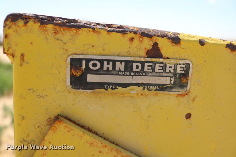 image for item DD5394 1981 New Holland 2100 forage harvester