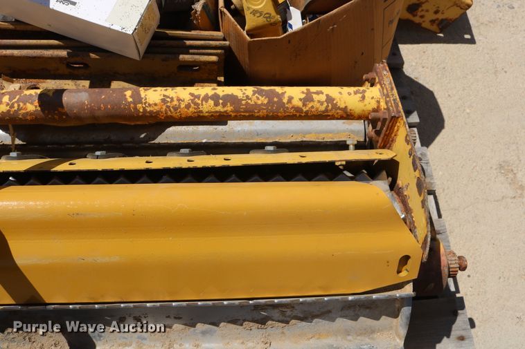 image for item DD5394 1981 New Holland 2100 forage harvester