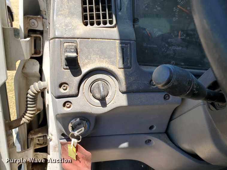 image for item DG0038 1998 Ford L8000  feed mixer truck