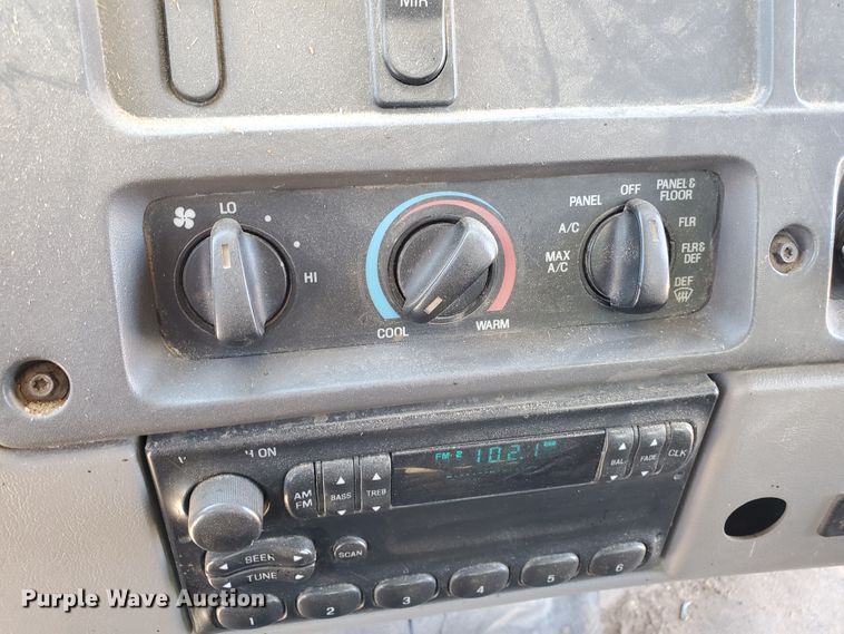 image for item DG0038 1998 Ford L8000  feed mixer truck