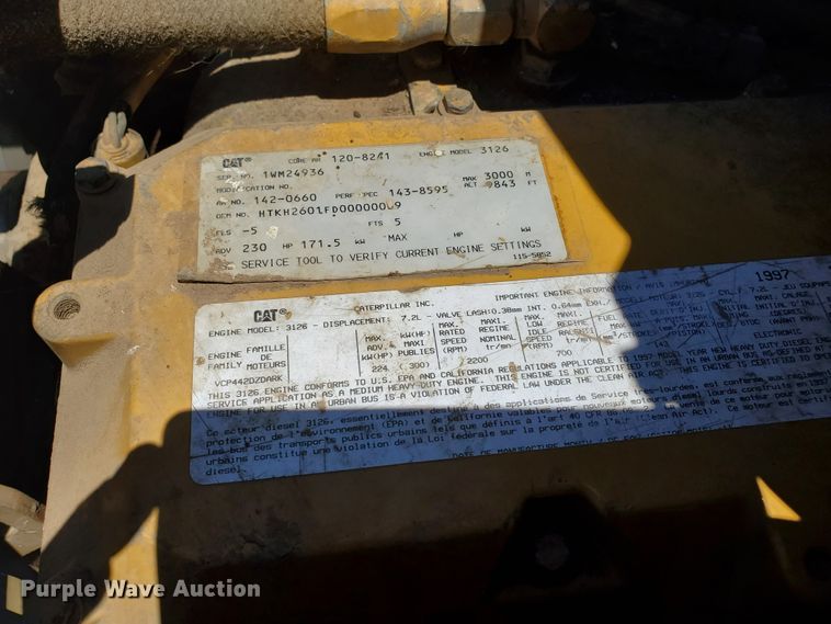 image for item DG0038 1998 Ford L8000  feed mixer truck