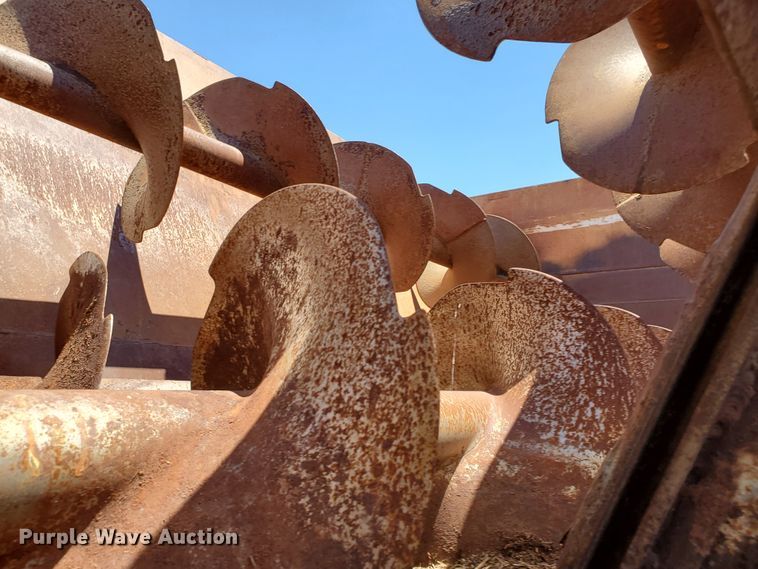 image for item DG0038 1998 Ford L8000  feed mixer truck