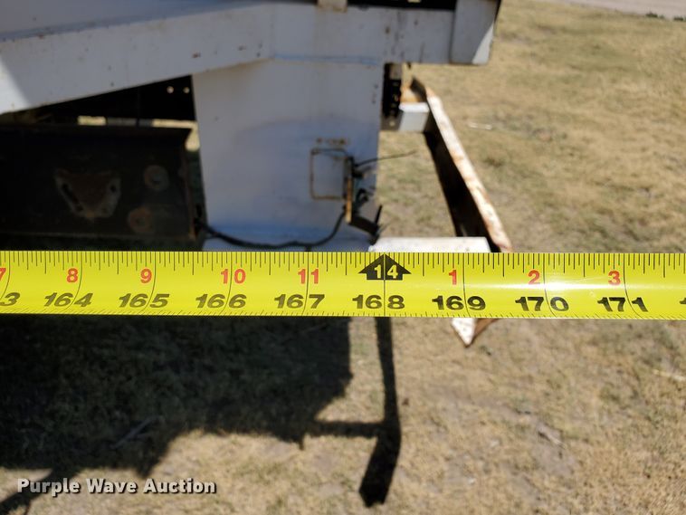 image for item DG0038 1998 Ford L8000  feed mixer truck