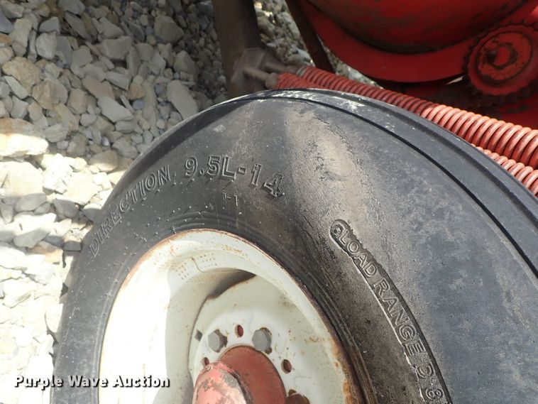 image for item DG2318 Hesston 1014  windrower