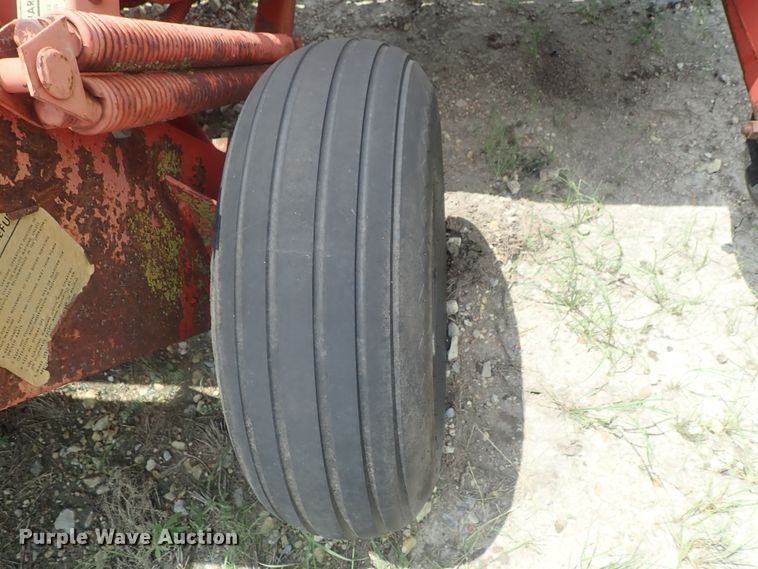 image for item DG2318 Hesston 1014  windrower