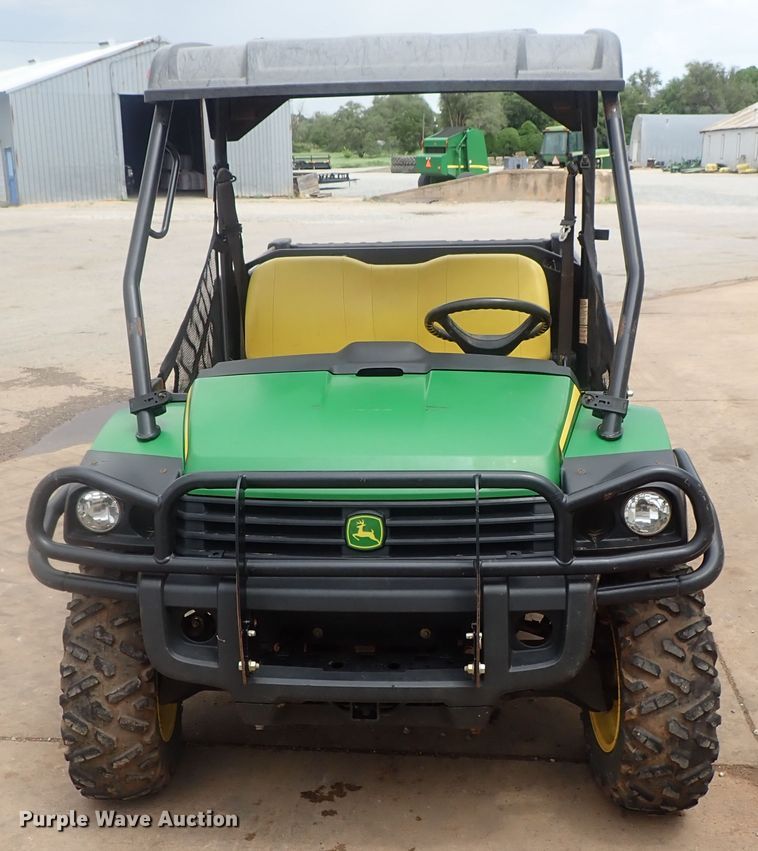 image for item DG2335 2016 John Deere 825i Gator  utility vehicle