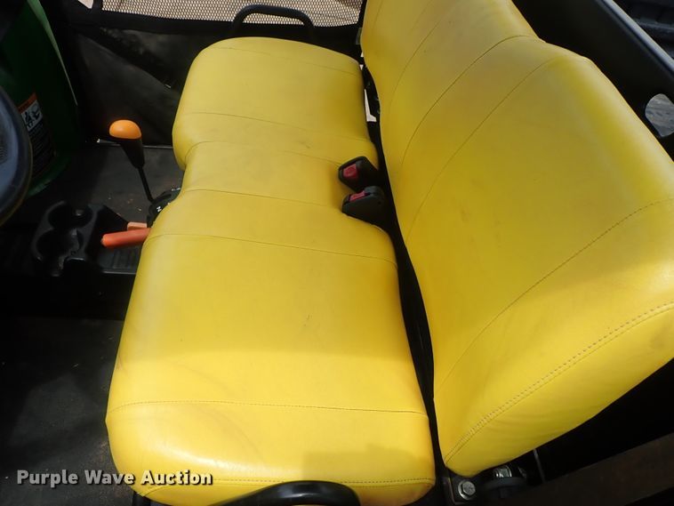 image for item DG2335 2016 John Deere 825i Gator  utility vehicle