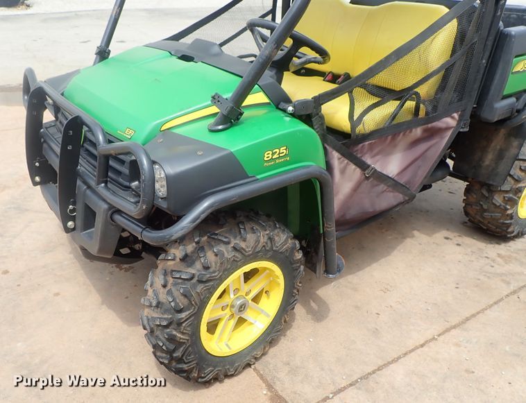 image for item DG2335 2016 John Deere 825i Gator  utility vehicle