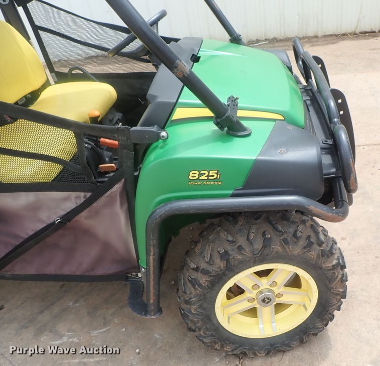 image for item DG2335 2016 John Deere 825i Gator  utility vehicle