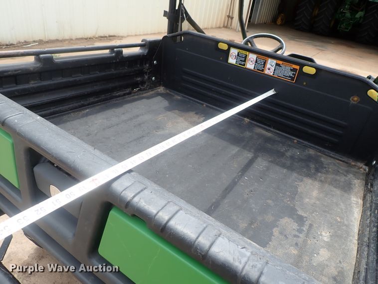 image for item DG2335 2016 John Deere 825i Gator  utility vehicle