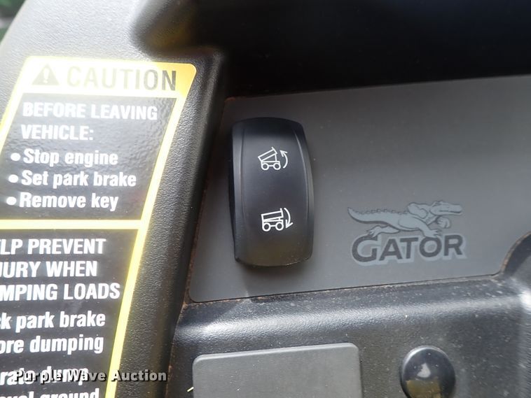 image for item DG2335 2016 John Deere 825i Gator  utility vehicle