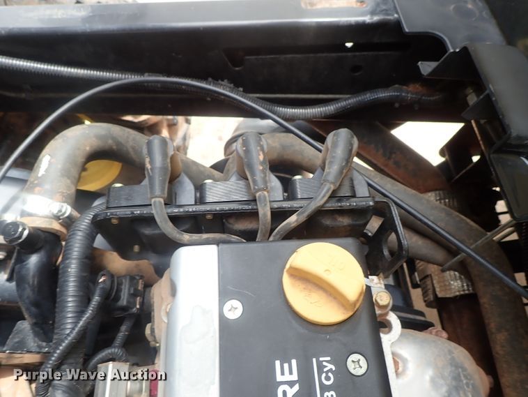 image for item DG2335 2016 John Deere 825i Gator  utility vehicle