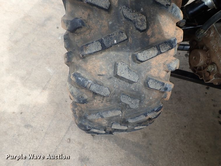 image for item DG2335 2016 John Deere 825i Gator  utility vehicle