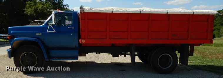 image for item DG7874 1974 GMC 6000  grain truck