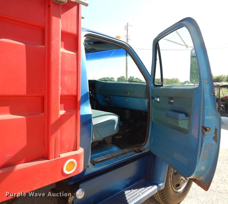 image for item DG7874 1974 GMC 6000  grain truck