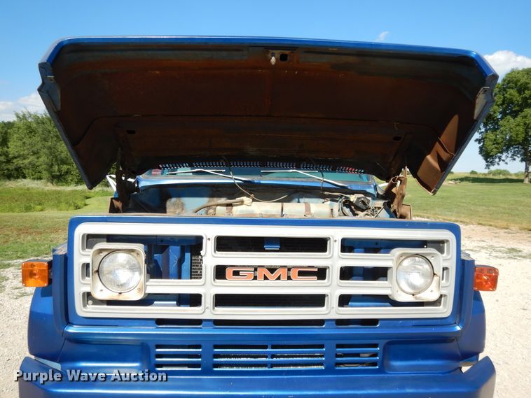 image for item DG7874 1974 GMC 6000  grain truck