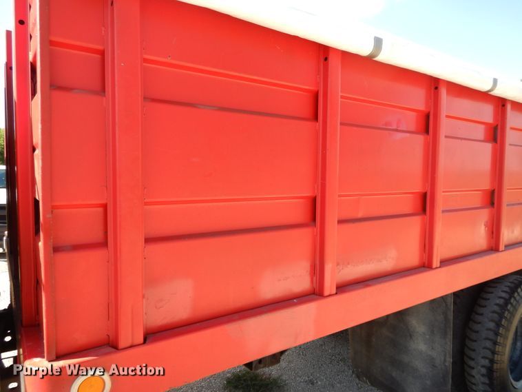 image for item DG7874 1974 GMC 6000  grain truck