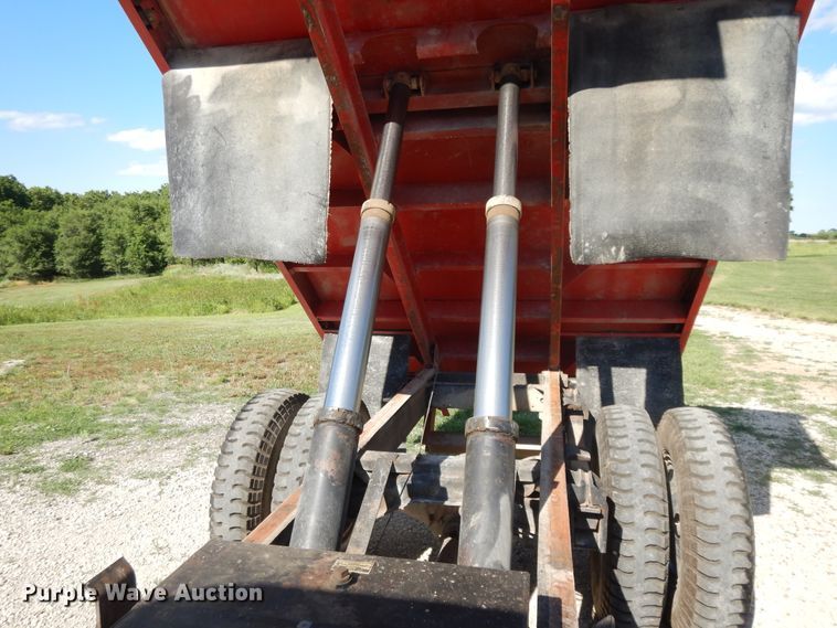 image for item DG7874 1974 GMC 6000  grain truck