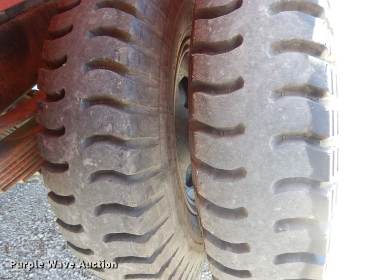 image for item DG7874 1974 GMC 6000  grain truck