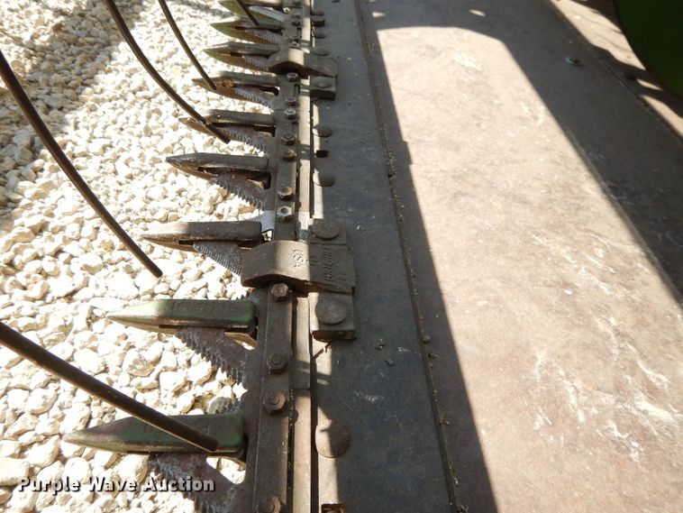 image for item DG7875 1981 John Deere 4420 combine