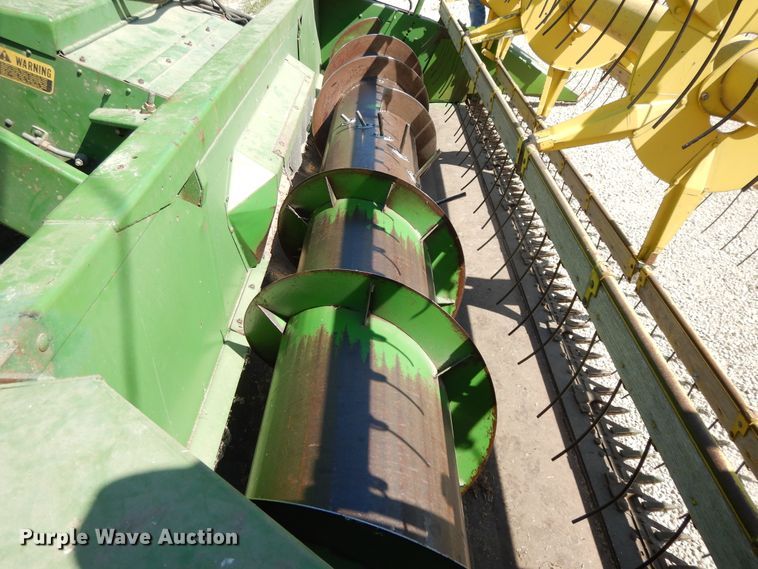 image for item DG7875 1981 John Deere 4420 combine