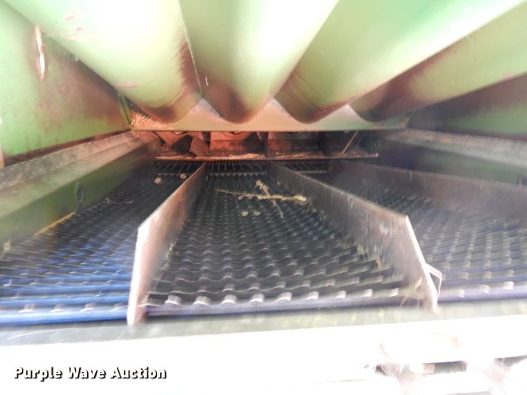 image for item DG7875 1981 John Deere 4420 combine