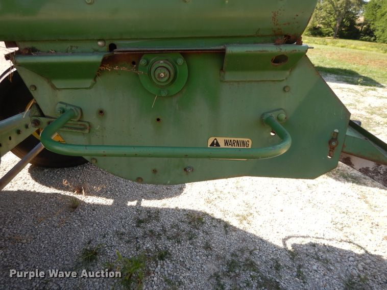 image for item DG7875 1981 John Deere 4420 combine