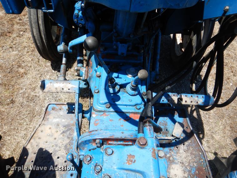 image for item DG8662 Ford 3000  tractor