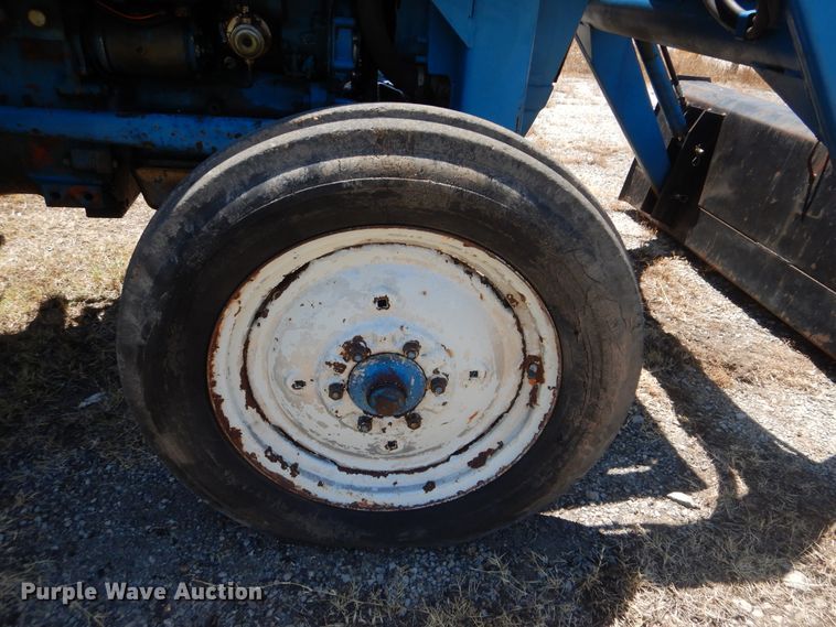 image for item DG8662 Ford 3000  tractor