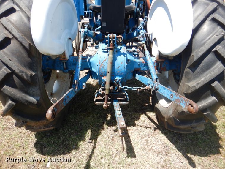 image for item DG8662 Ford 3000  tractor