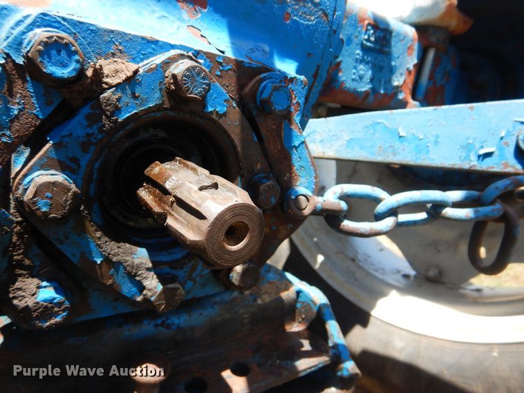 image for item DG8662 Ford 3000  tractor