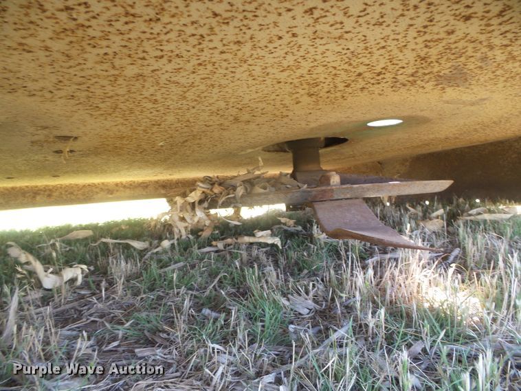 image for item DH4975 John Deere rotary mower