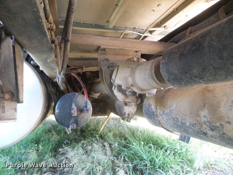 image for item DH4976 1997 Freightliner FLD  semi truck