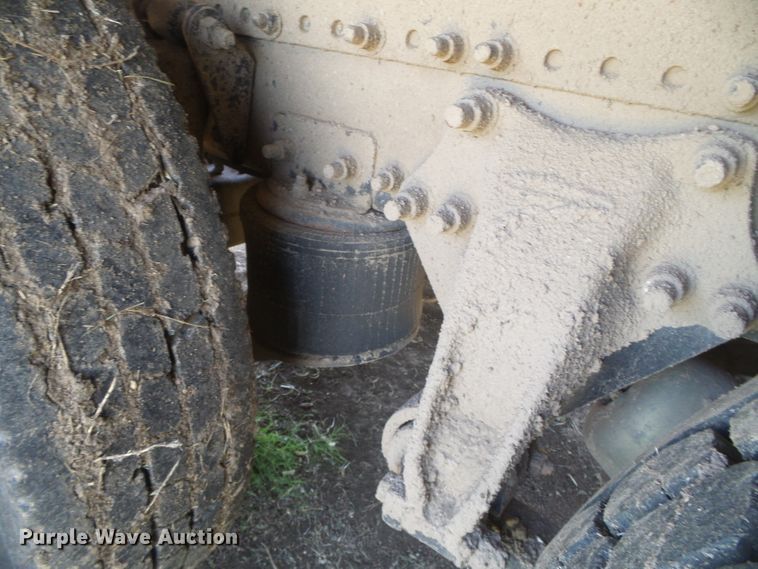 image for item DH4976 1997 Freightliner FLD  semi truck