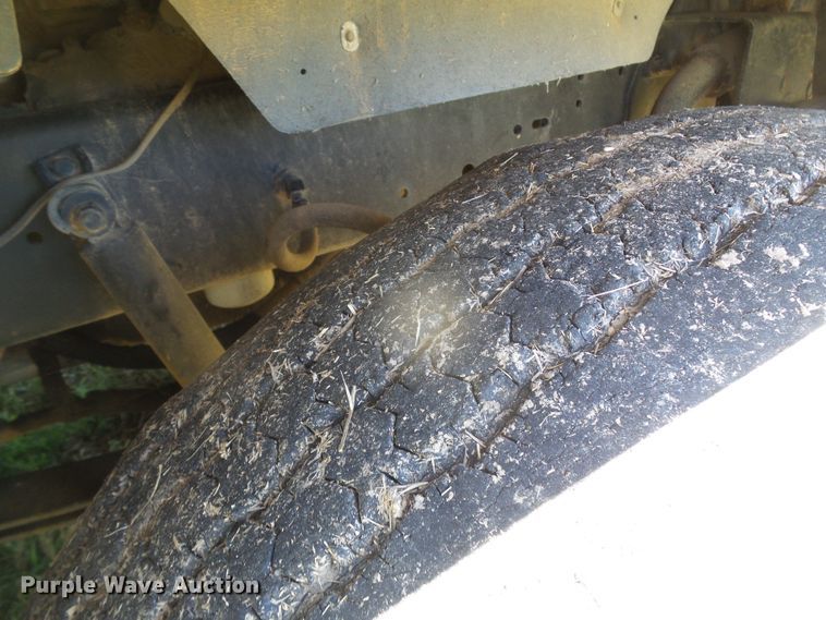 image for item DH4976 1997 Freightliner FLD  semi truck