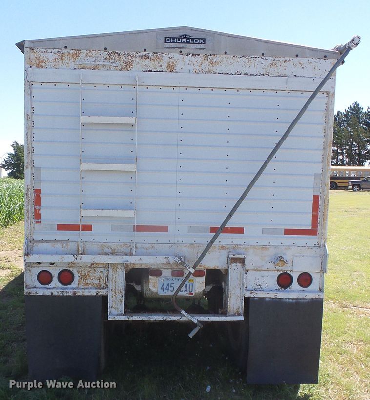image for item DH4977 1982 Timpte Super Hopper double hopper bottom grain trailer