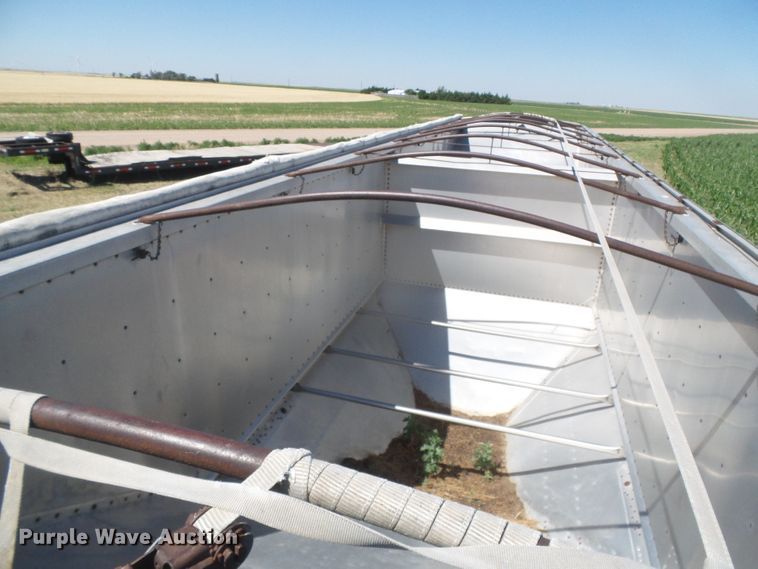 image for item DH4977 1982 Timpte Super Hopper double hopper bottom grain trailer