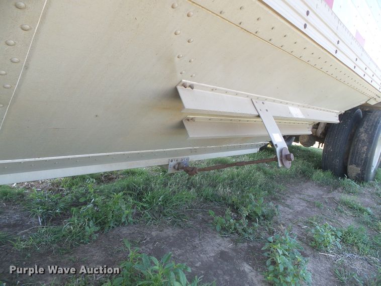 image for item DH4977 1982 Timpte Super Hopper double hopper bottom grain trailer