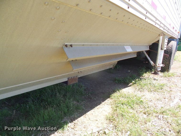 image for item DH4977 1982 Timpte Super Hopper double hopper bottom grain trailer