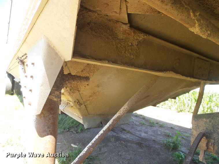 image for item DH4977 1982 Timpte Super Hopper double hopper bottom grain trailer