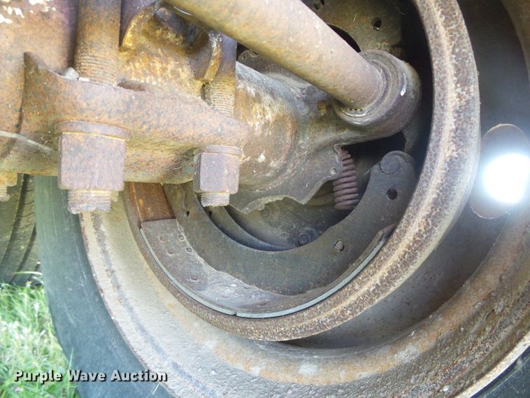 image for item DH4977 1982 Timpte Super Hopper double hopper bottom grain trailer