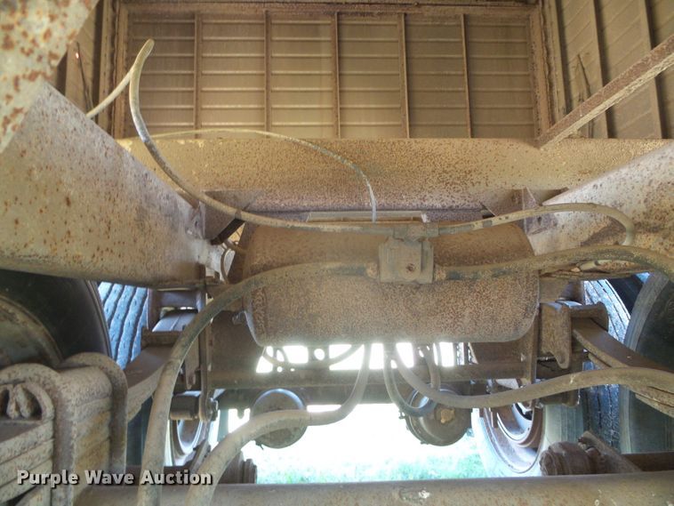 image for item DH4977 1982 Timpte Super Hopper double hopper bottom grain trailer