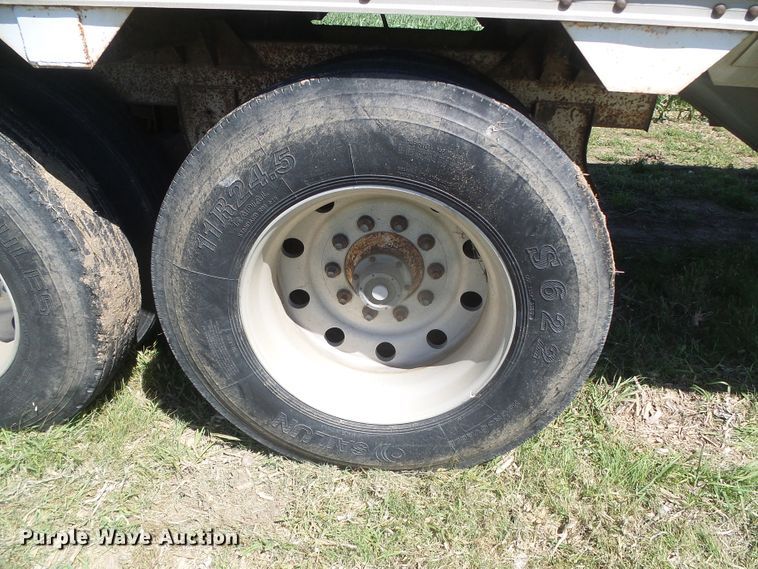 image for item DH4977 1982 Timpte Super Hopper double hopper bottom grain trailer