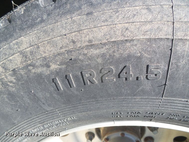 image for item DH4977 1982 Timpte Super Hopper double hopper bottom grain trailer