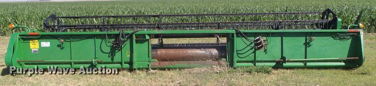 image for item DH4978 1998 John Deere 925 head